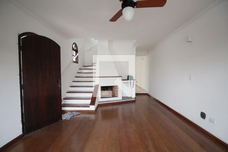 Casa à venda com 3 quartos, 276m² em Jardim Namba, São Paulo