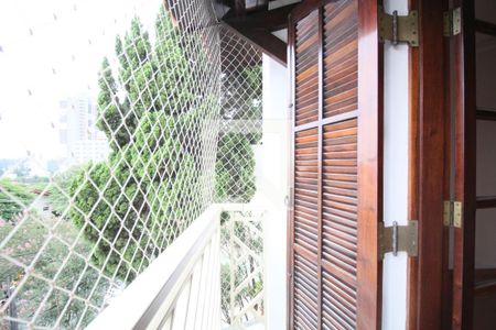 Casa à venda com 3 quartos, 276m² em Jardim Namba, São Paulo