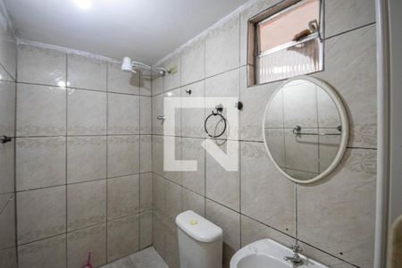 Banheiro de casa para alugar com 2 quartos, 75m² em Parque Vila Maria, São Paulo