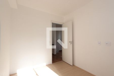 Quarto 2 de apartamento para alugar com 2 quartos, 34m² em Cidade São Mateus, São Paulo