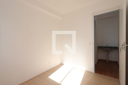 Quarto 2 de apartamento para alugar com 2 quartos, 34m² em Cidade São Mateus, São Paulo