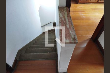 Escada de casa à venda com 3 quartos, 105m² em Parque São Jorge, São Paulo