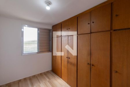 Quarto 1 de apartamento para alugar com 2 quartos, 42m² em Conjunto Habitacional Padre Manoel de Paiva, São Paulo