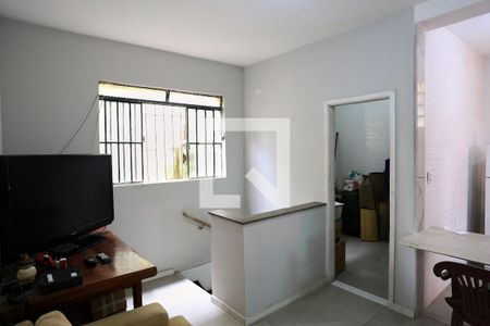 Sala de casa para alugar com 3 quartos, 200m² em Pompéia, Belo Horizonte