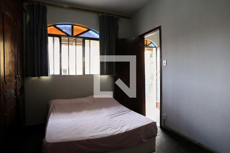 Suíte de casa para alugar com 3 quartos, 200m² em Pompéia, Belo Horizonte