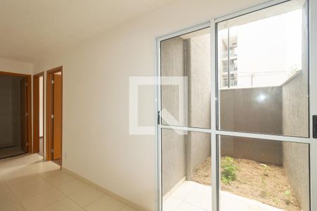 Vista da Sala de apartamento para alugar com 2 quartos, 54m² em Guaratiba, Rio de Janeiro