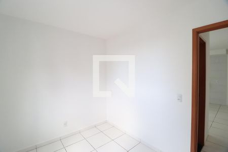 Quarto 2 de apartamento para alugar com 2 quartos, 52m² em Flamboyant, Uberlândia