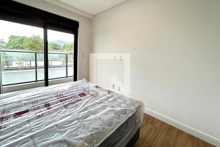 Quarto de apartamento para alugar com 2 quartos, 75m² em Saco Grande, Florianópolis