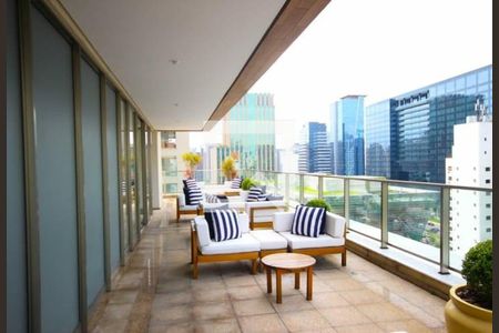 Apartamento à venda com 2 quartos, 101m² em Itaim Bibi, São Paulo