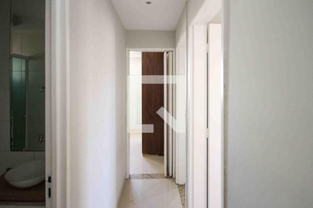 Corredor de apartamento à venda com 3 quartos, 60m² em Vila Alpina, São Paulo