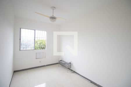 Quarto 2 de apartamento para alugar com 2 quartos, 70m² em Colubandê, São Gonçalo