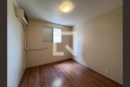 Quarto 1 de apartamento à venda com 2 quartos, 46m² em Pinheiro, São Leopoldo