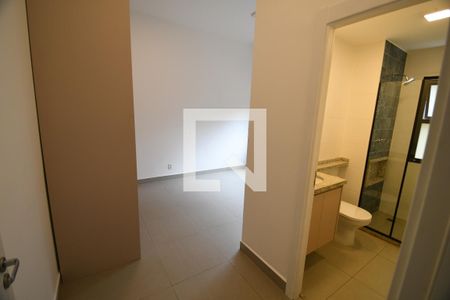 Quarto Suíte 1 de apartamento para alugar com 2 quartos, 60m² em Fazenda Santa Cândida, Campinas