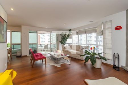 Apartamento à venda com 3 quartos, 183m² em Itaim Bibi, São Paulo