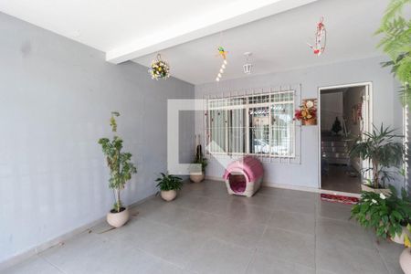 Garagem de casa à venda com 3 quartos, 200m² em Vila Romero, São Paulo