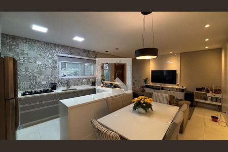 Sala - Cozinha de casa à venda com 2 quartos, 136m² em Vila Assunção, Santo André