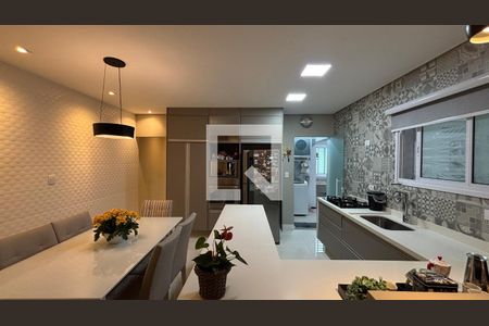 Sala - Cozinha de casa à venda com 2 quartos, 136m² em Vila Assunção, Santo André