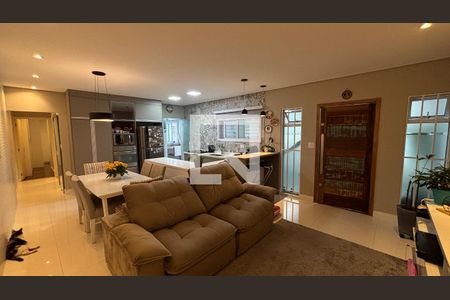 Sala - Cozinha de casa à venda com 2 quartos, 136m² em Vila Assunção, Santo André