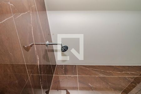 Banheiro Social de apartamento para alugar com 1 quarto, 80m² em São Sebastião, Porto Alegre