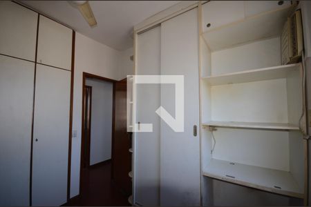 Quarto 1 de apartamento para alugar com 2 quartos, 58m² em Cascadura, Rio de Janeiro