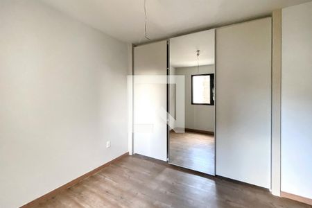 Suite 1 de apartamento à venda com 2 quartos, 68m² em Anchieta, Belo Horizonte