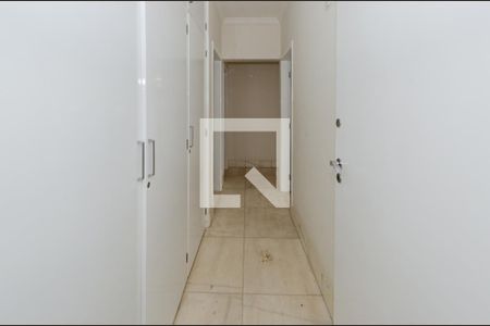 Corredor de casa para alugar com 5 quartos, 740m² em Vila Paris, Belo Horizonte