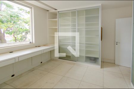 Escritório de casa para alugar com 5 quartos, 740m² em Vila Paris, Belo Horizonte