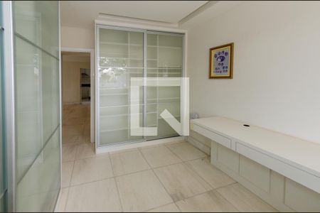Escritório de casa para alugar com 5 quartos, 740m² em Vila Paris, Belo Horizonte