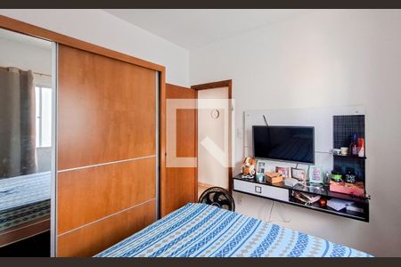 Quarto de apartamento para alugar com 2 quartos, 65m² em Fernão Dias, Belo Horizonte