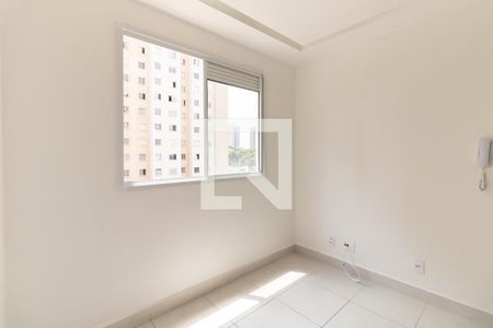 Sala de apartamento para alugar com 2 quartos, 32m² em Parque Fongaro, São Paulo