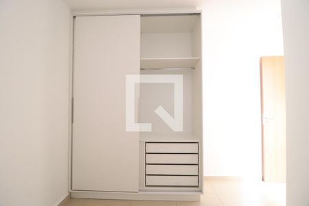 Quarto 1 de apartamento para alugar com 2 quartos, 55m² em Grand Ville, Uberlândia