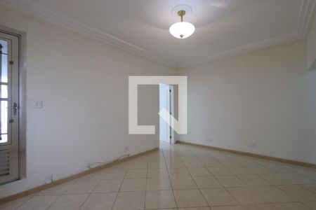 Sala de casa para alugar com 3 quartos, 160m² em Vila Santa Clara, São Paulo