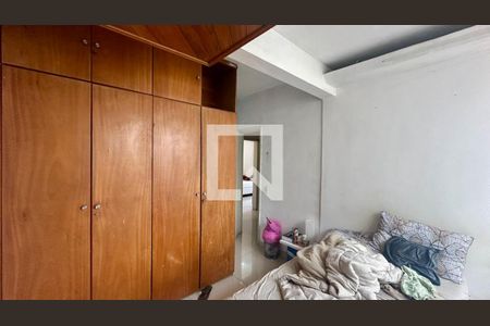Quarto  de apartamento à venda com 3 quartos, 90m² em Santo Antônio, Belo Horizonte
