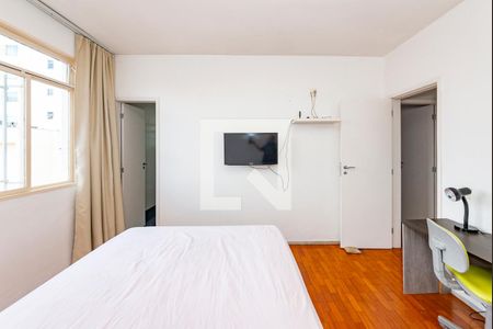 Suíte de apartamento para alugar com 4 quartos, 120m² em Gutierrez, Belo Horizonte