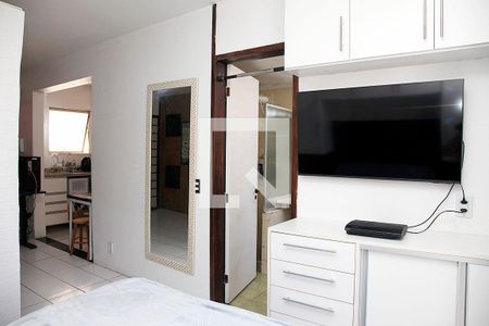 Quarto de kitnet/studio à venda com 1 quarto, 35m² em Centro Histórico, Porto Alegre