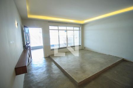 Casa à venda com 3 quartos, 163m² em Vila Prudente, São Paulo