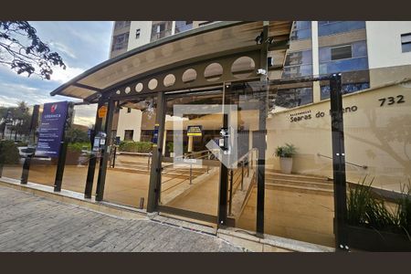 Fachada e portaria de apartamento para alugar com 4 quartos, 144m² em Setor Bueno, Goiânia