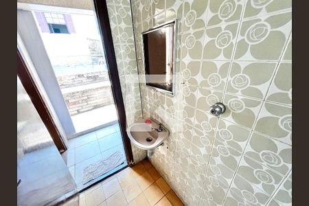 Banheiro de casa para alugar com 1 quarto, 40m² em Jardim Franca, São Paulo