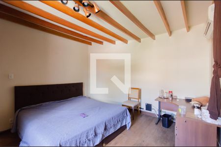 Quarto 2 de casa para alugar com 4 quartos, 250m² em Cambuci, São Paulo