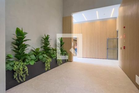 Hall de entrada de apartamento à venda com 3 quartos, 184m² em Chácara Klabin, São Paulo