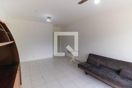 Sala de apartamento à venda com 2 quartos, 70m² em Itaipu, Niterói