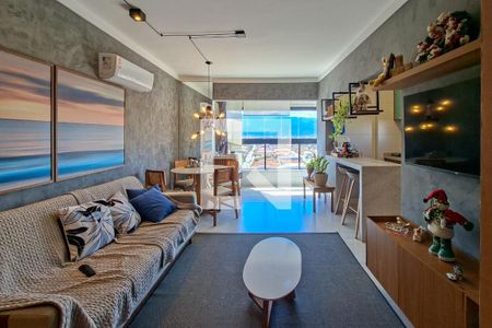 Sala de apartamento para alugar com 2 quartos, 75m² em Maracanã, Praia Grande