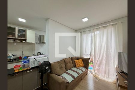 Sala  de apartamento para alugar com 2 quartos, 63m² em Socorro, São Paulo