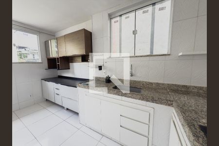 Cozinha de casa à venda com 2 quartos, 74m² em Irajá, Rio de Janeiro