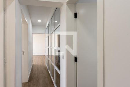 Corredor de apartamento à venda com 3 quartos, 115m² em Pompeia, São Paulo
