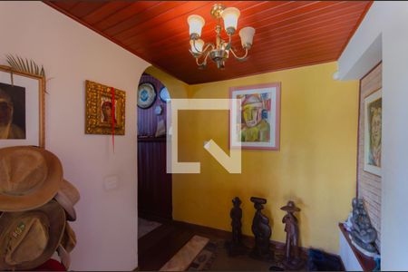 Hall de entrada de casa à venda com 4 quartos, 800m² em Vila Monumento, São Paulo