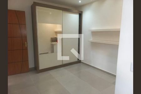 Casa à venda com 3 quartos, 100m² em Praça da Bandeira, Rio de Janeiro