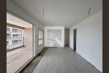Sala  de apartamento à venda com 2 quartos, 80m² em Santo Amaro, São Paulo