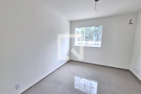 Quarto  de casa para alugar com 2 quartos, 65m² em Jardim Primavera, Duque de Caxias