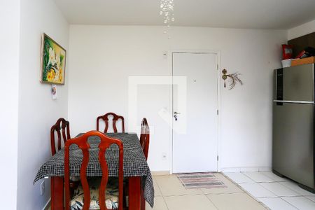 Sala  de apartamento para alugar com 2 quartos, 42m² em Parque Arariba, São Paulo